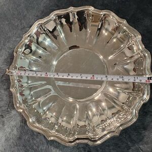Elegant Silver serving Bowl